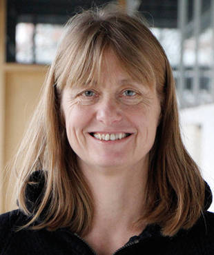 Portrait Dr. Erika Lahnsteiner